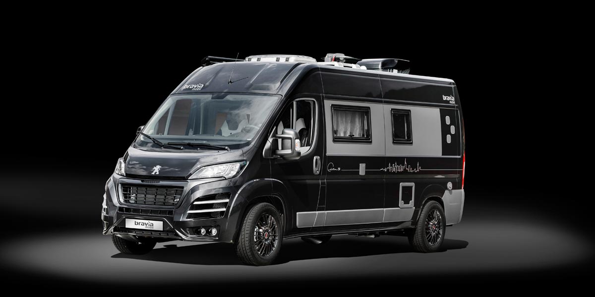 Reisemobil Münzer Bravia Swan 599 Edition Aussenansicht